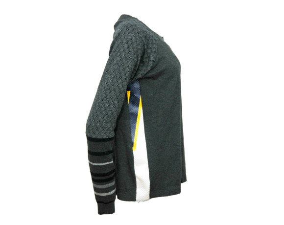 (SOLD) Lucky 7 diamond gray striped sleeve soft raglan sweater with mesh side panels. Size large.